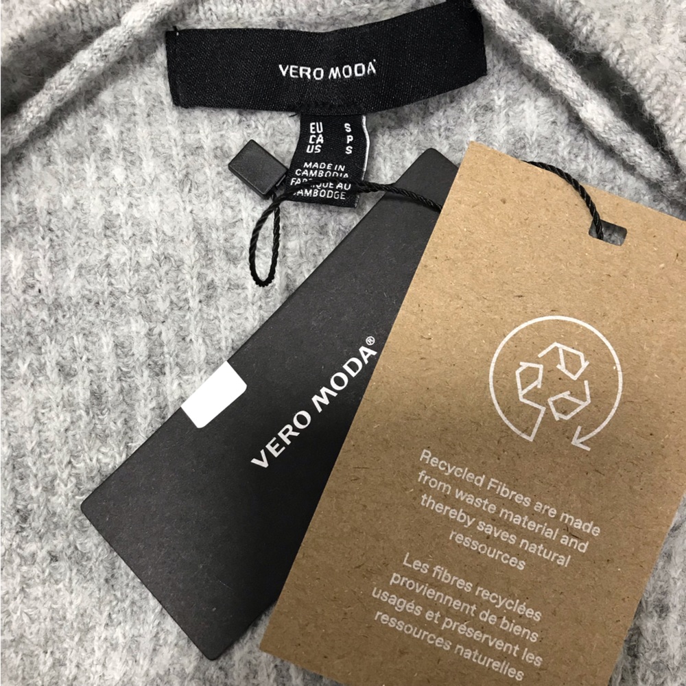 Vero Moda Grey V-Neck Sweater - Picture 5 of 7